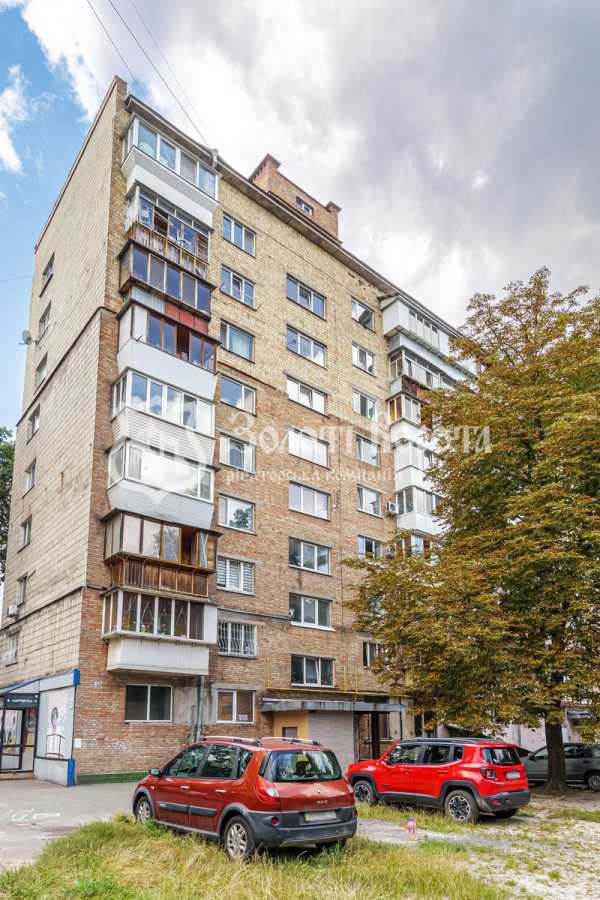 Продажа 3-комнатной квартиры 65 м², Авиаконструктора Антонова ул., 2/32к4а