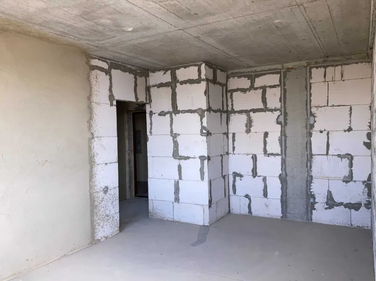 Продажа 1-комнатной квартиры 43 м², Солнечная ул.