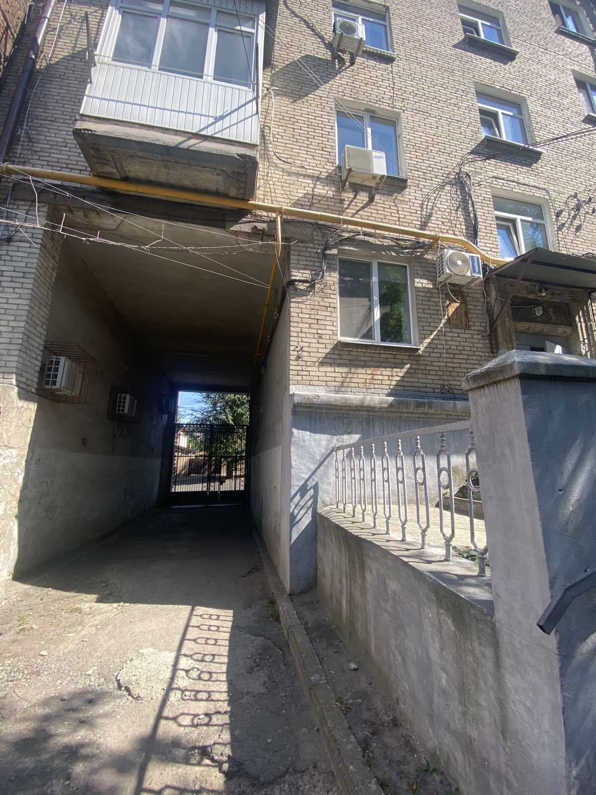 Продаж 2-кімнатної квартири 52 м², Михайла Грушевського вул.