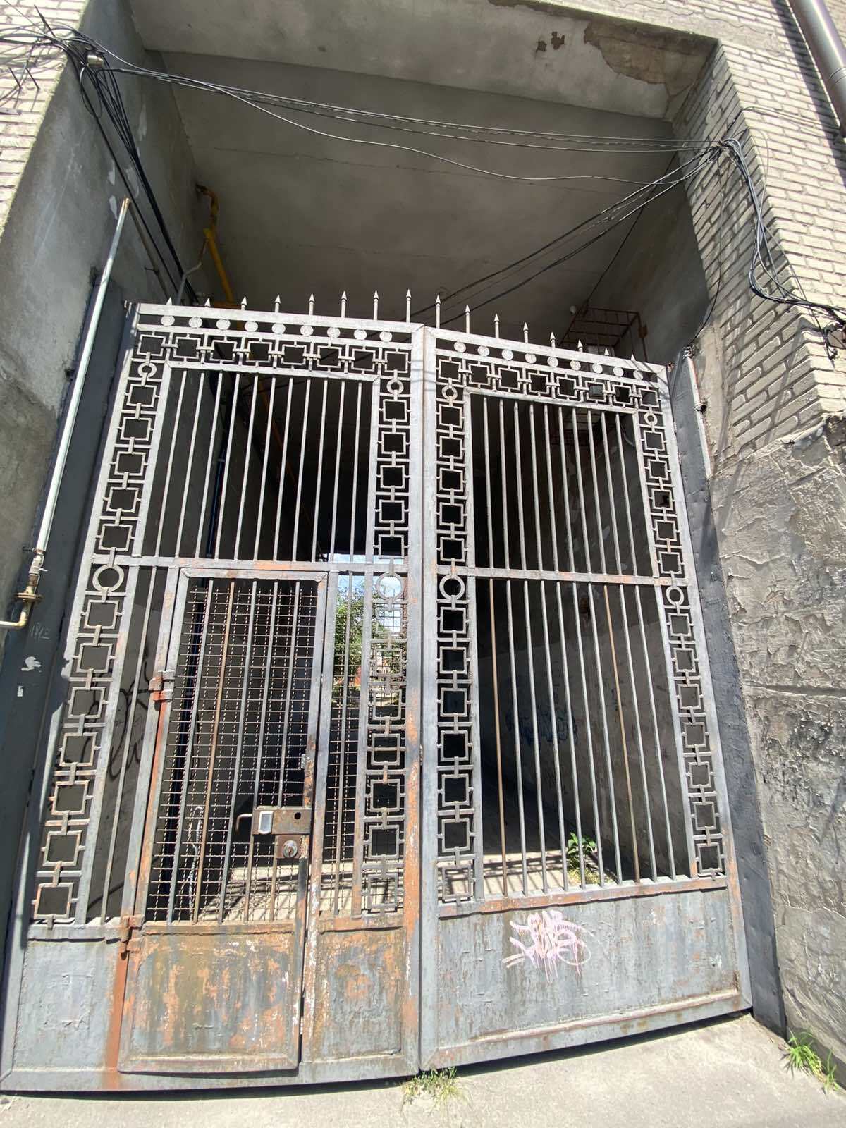Продаж 2-кімнатної квартири 52 м², Михайла Грушевського вул.