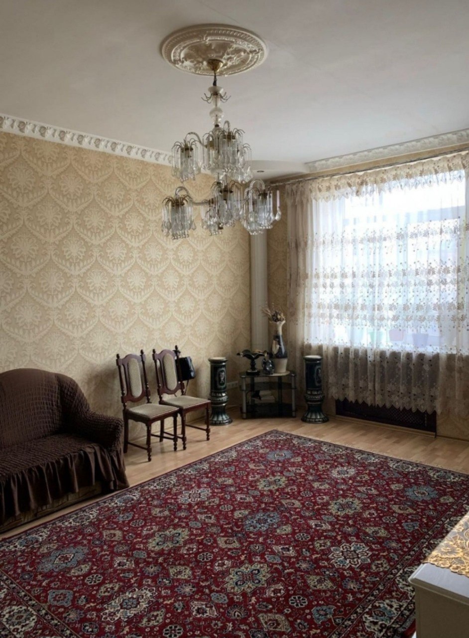 Продажа 4-комнатной квартиры 96.2 м², Военный городок 11-й ул., 2
