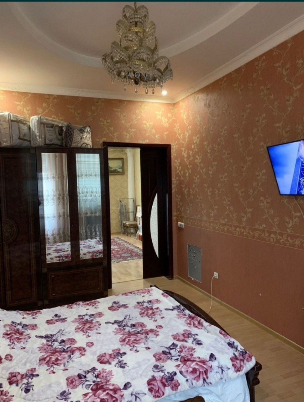 Продажа 4-комнатной квартиры 96.2 м², Военный городок 11-й ул., 2