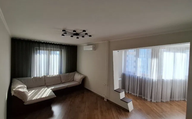 Продажа 2-комнатной квартиры 60 м², Пишоновская ул.