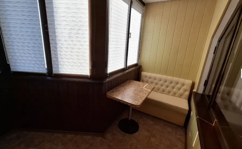 Продажа 2-комнатной квартиры 60 м², Пишоновская ул.