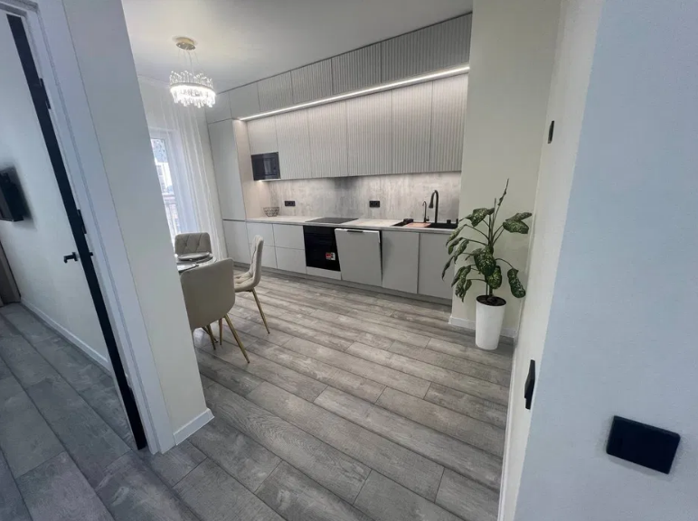Продажа 1-комнатной квартиры 42 м², Краснова ул.