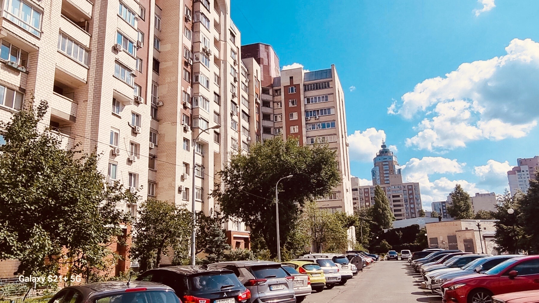 Продажа 3-комнатной квартиры 80 м², Героев Сталинграда просп., 20А