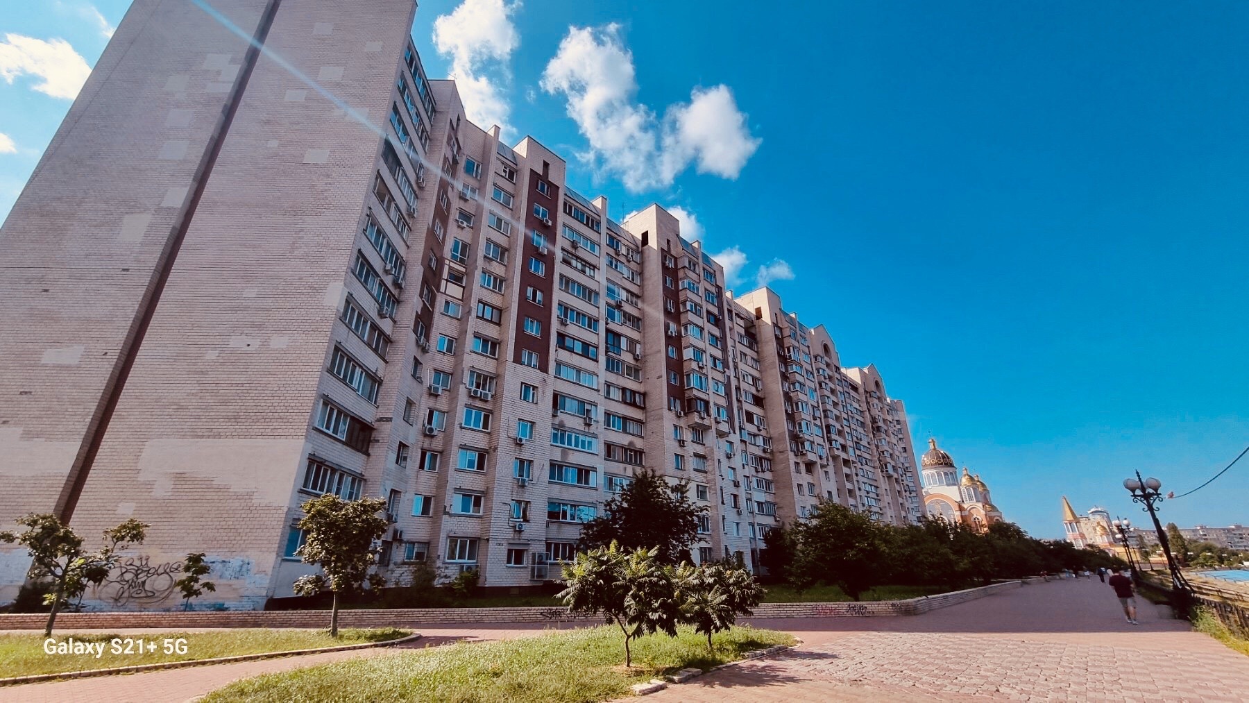 Продажа 3-комнатной квартиры 80 м², Героев Сталинграда просп., 20А