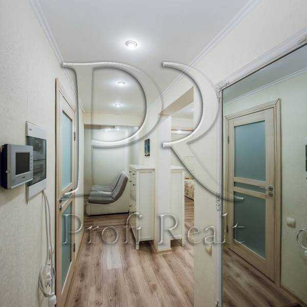 Продажа 3-комнатной квартиры 60 м², Академика Туполева ул., 16Б