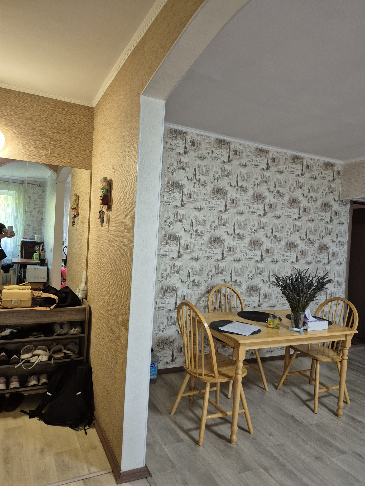 Продажа 3-комнатной квартиры 57 м², Стадионный про-д, 8/4