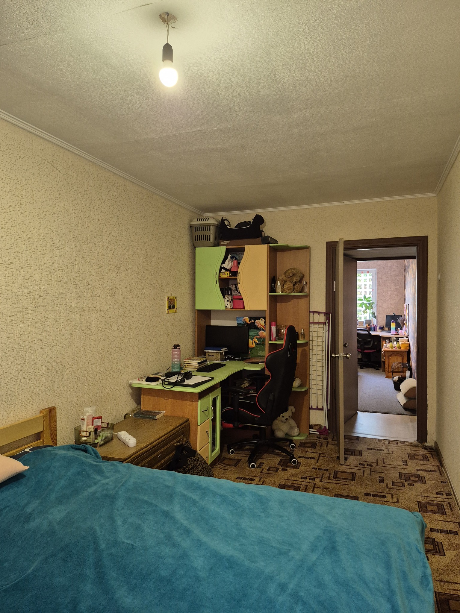 Продажа 3-комнатной квартиры 57 м², Стадионный про-д, 8/4