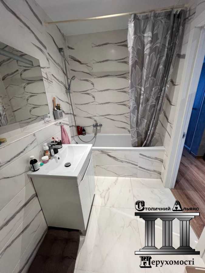 Продаж 1-кімнатної квартири 38 м², Михайла Максимовича вул., 26Б