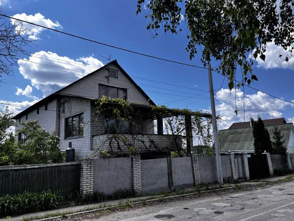Продаж будинку 238 м², Лесі Українки, 41