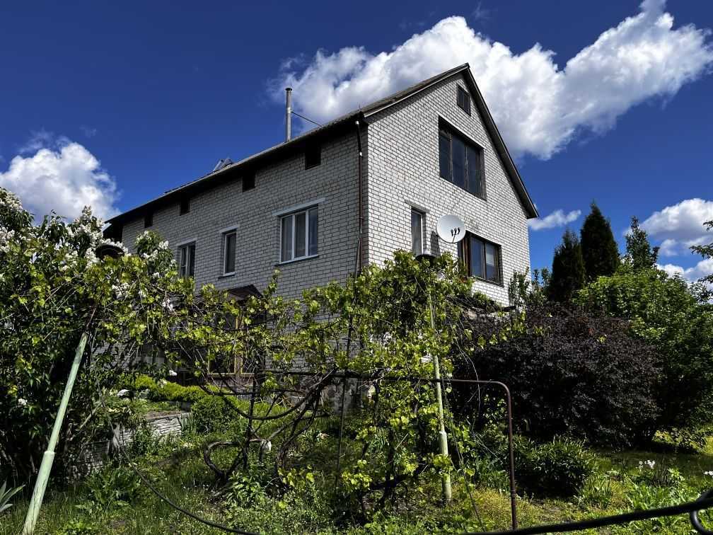 Продаж будинку 238 м², Лесі Українки, 41