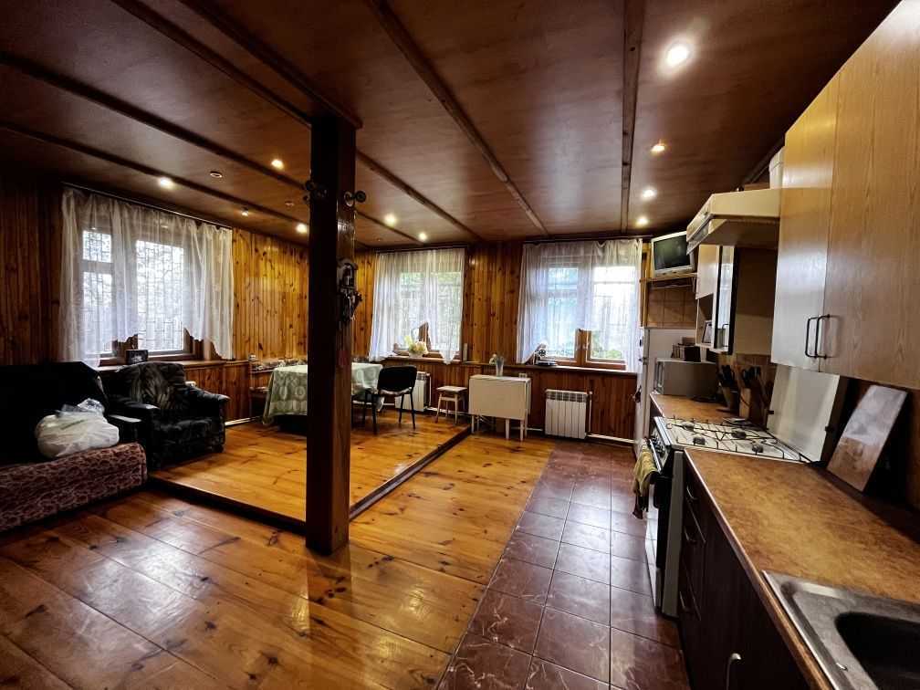Продаж будинку 238 м², Лесі Українки, 41