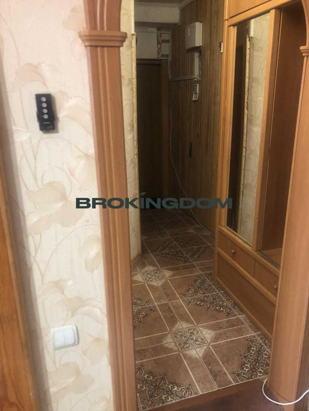 Продаж 2-кімнатної квартири 45.3 м², Салютна вул., 5