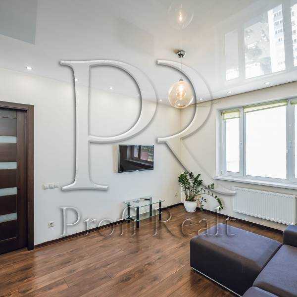 Продажа 2-комнатной квартиры 60 м², Драгоманова ул., 6/1