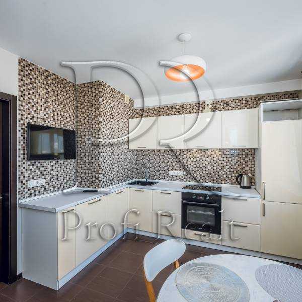 Продажа 2-комнатной квартиры 60 м², Драгоманова ул., 6/1