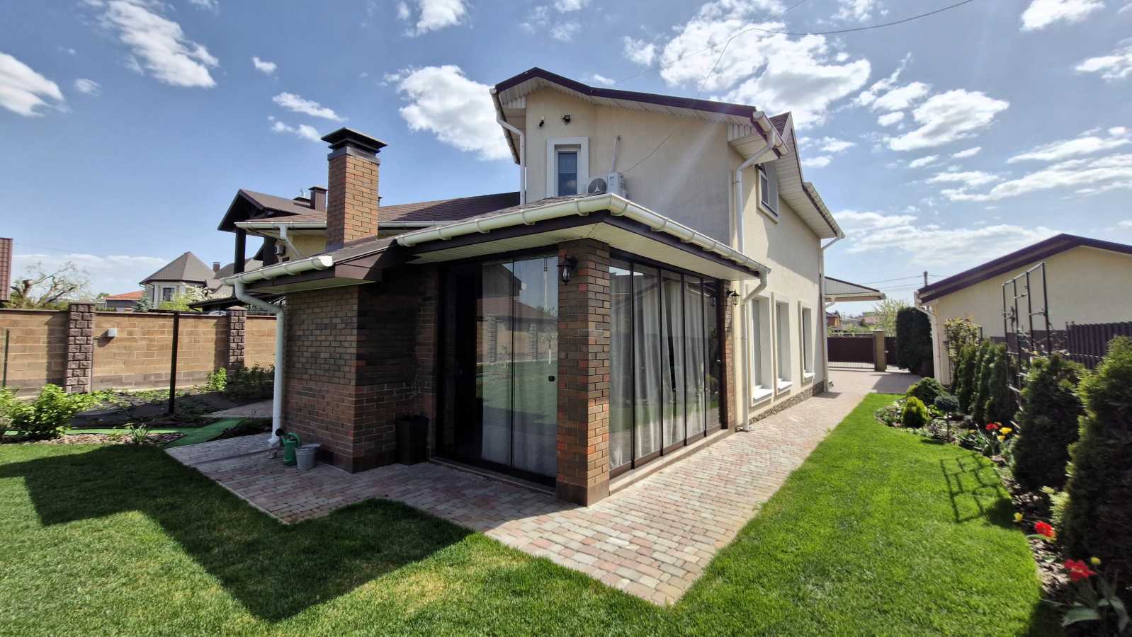 Продаж будинку 250 м², Андріївська вул.
