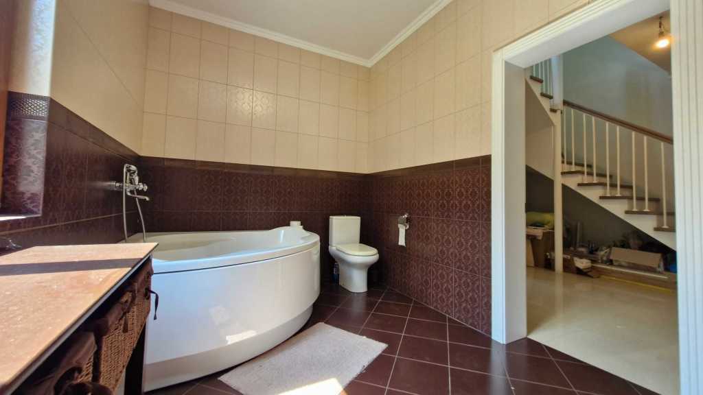 Продаж будинку 180 м², Лесі Українки