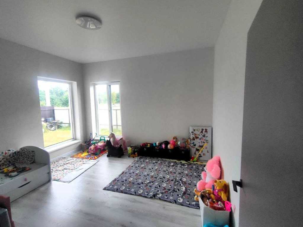 Продаж будинку 115 м², Онтаріо