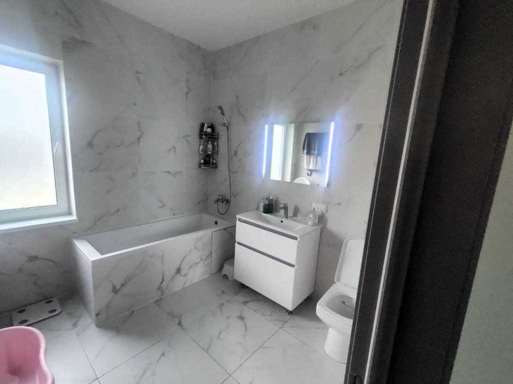 Продаж будинку 115 м², Онтаріо