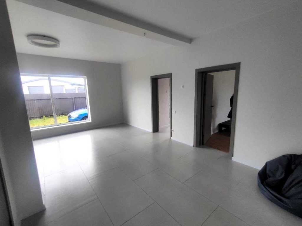 Продаж будинку 115 м², Онтаріо
