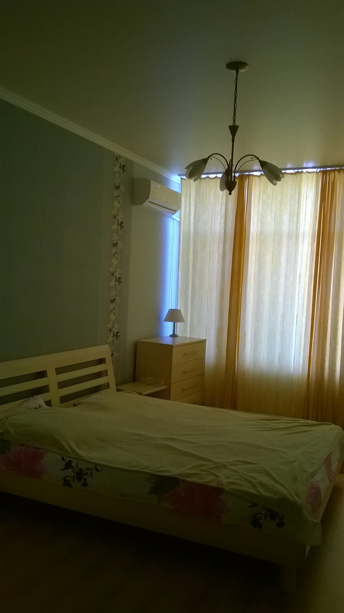 Аренда 3-комнатной квартиры 100 м², Днепровская наб., 26Г