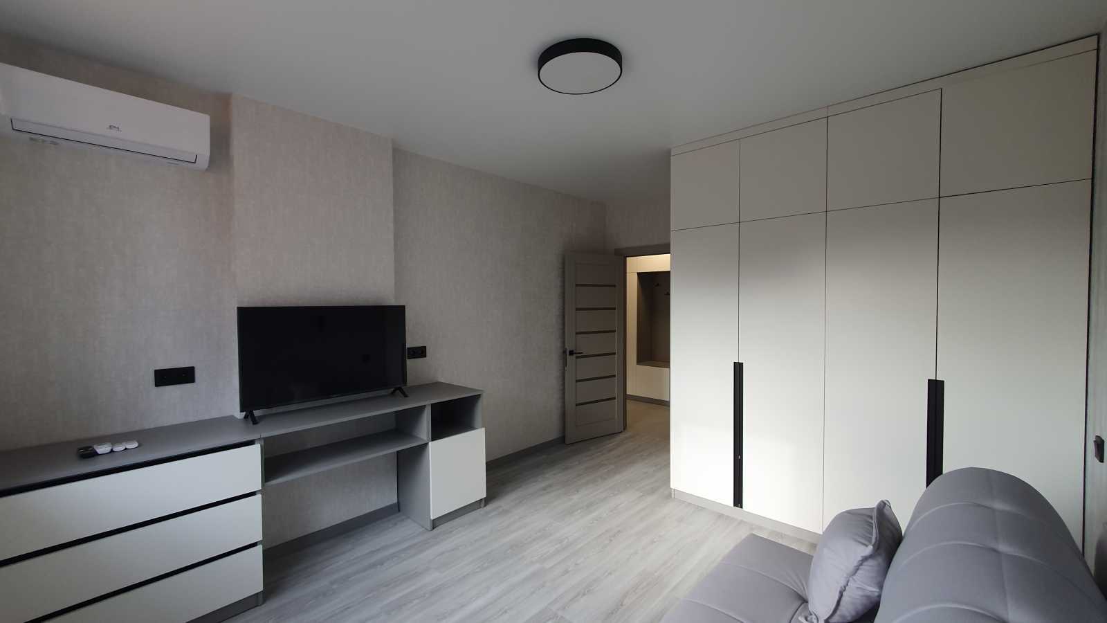Оренда 1-кімнатної квартири 42 м², Воскресенська вул., 2В
