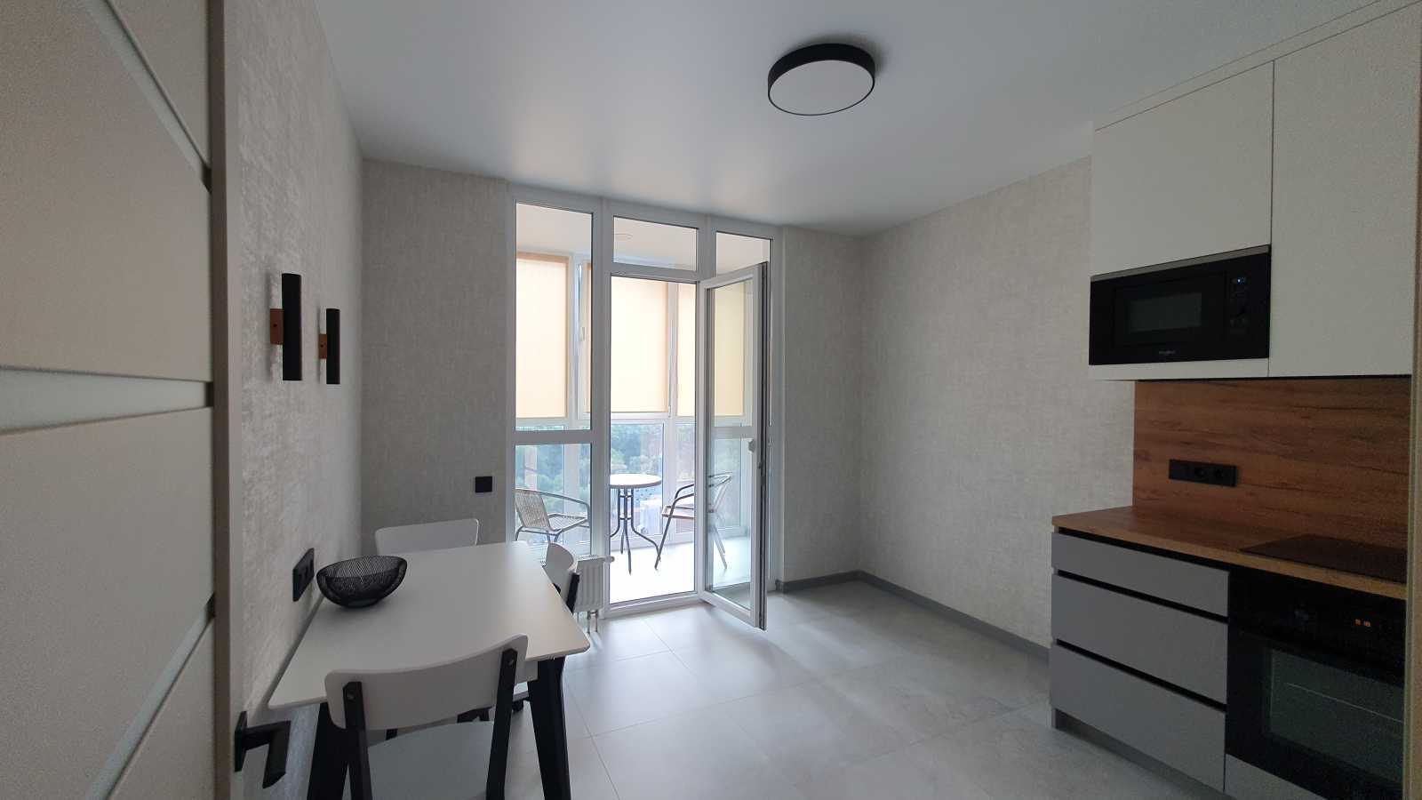 Оренда 1-кімнатної квартири 42 м², Воскресенська вул., 2В