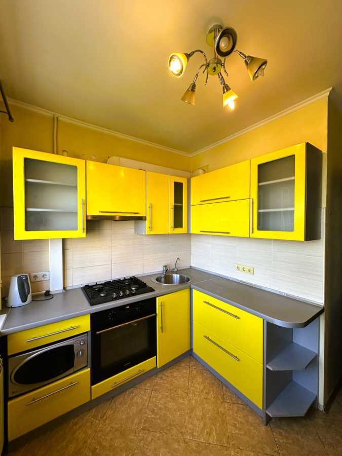 Продаж 3-кімнатної квартири 66 м², Дарницький бул., 7