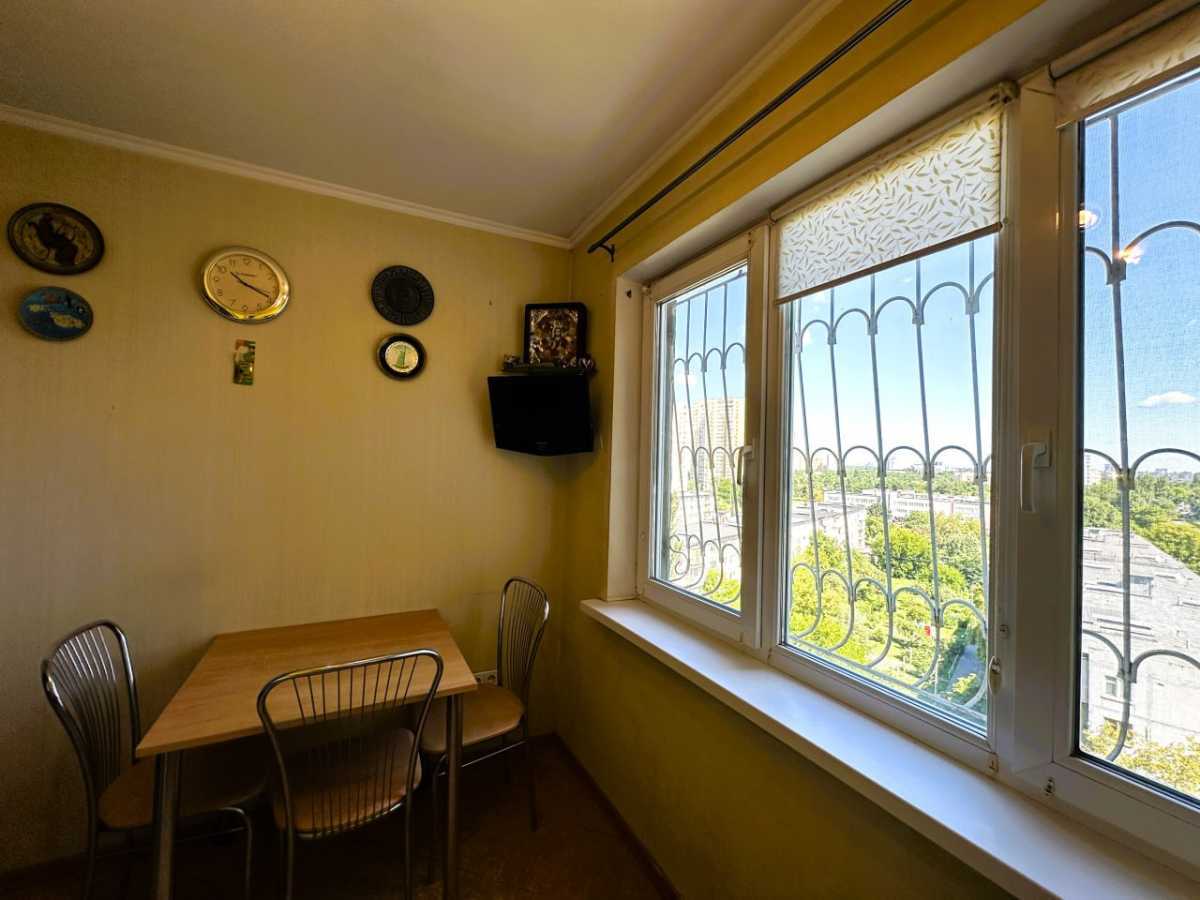 Продаж 3-кімнатної квартири 66 м², Дарницький бул., 7