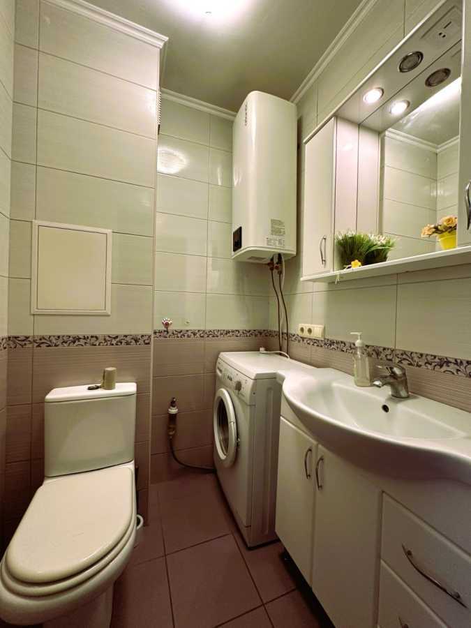 Продаж 3-кімнатної квартири 66 м², Дарницький бул., 7