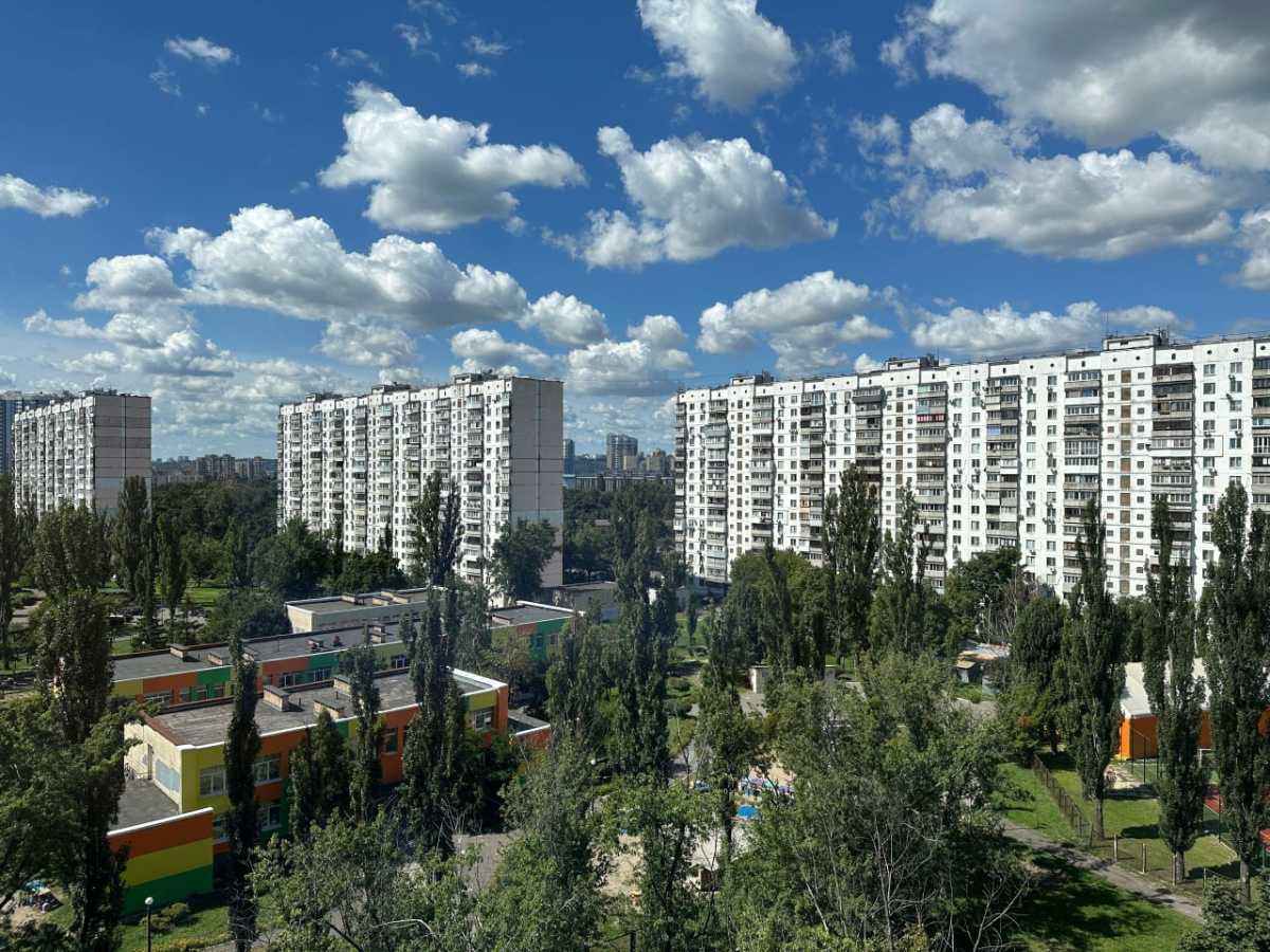 Продаж 3-кімнатної квартири 66 м², Дарницький бул., 7