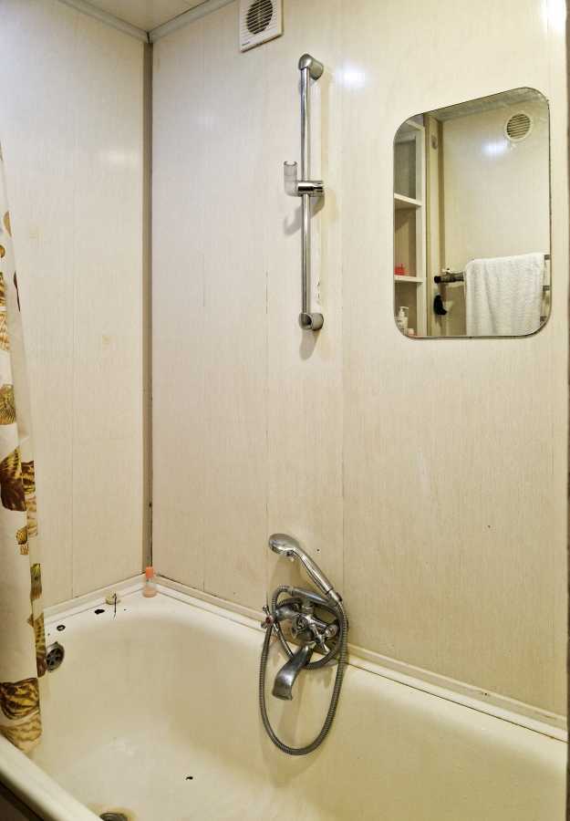 Продажа 3-комнатной квартиры 59 м², Иорданская ул., 18