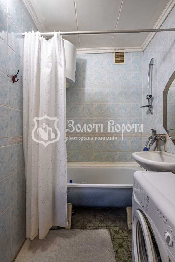Продажа 1-комнатной квартиры 27 м², Жилянская ул., 76