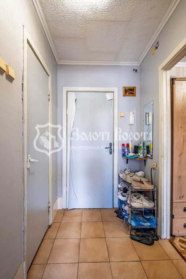 Продажа 1-комнатной квартиры 27 м², Жилянская ул., 76