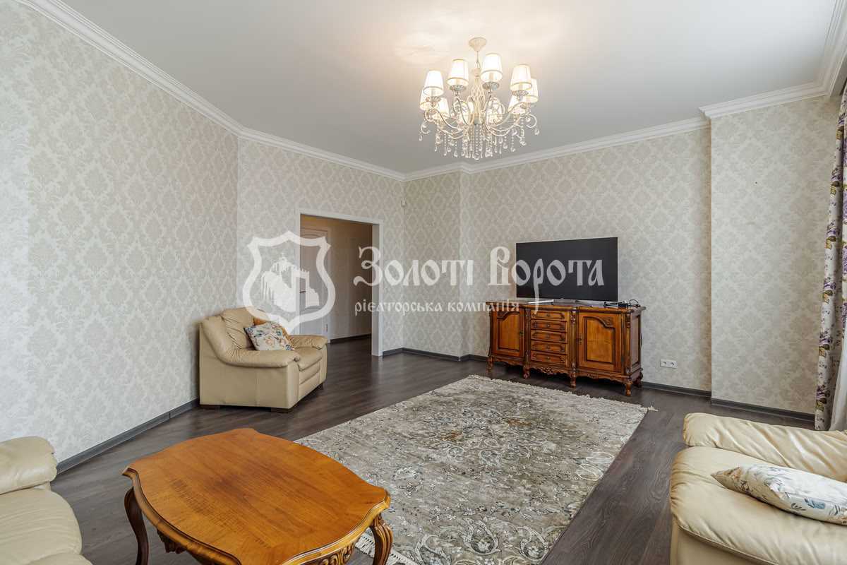 Продажа 3-комнатной квартиры 130 м², Евгения Коновальца ул., 44А