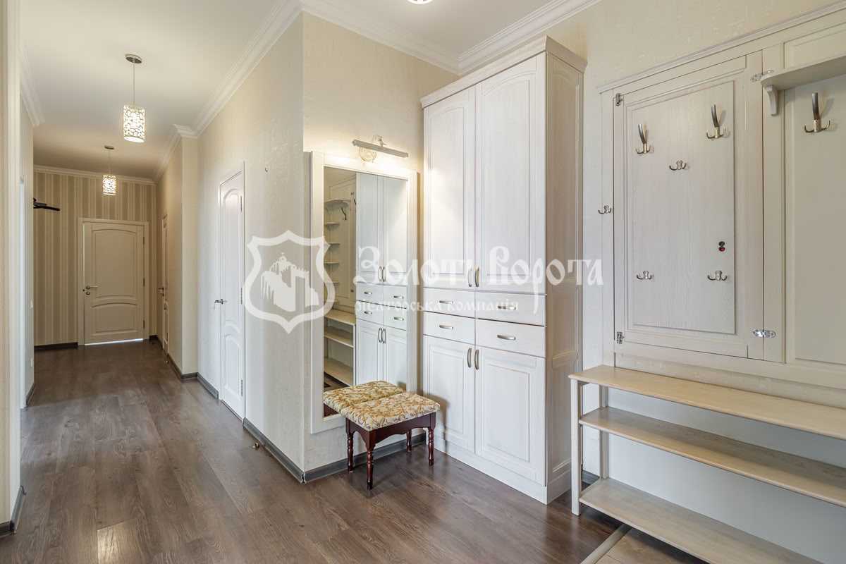 Продажа 3-комнатной квартиры 130 м², Евгения Коновальца ул., 44А