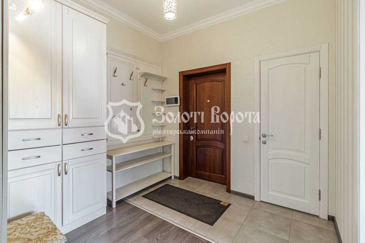 Продажа 3-комнатной квартиры 130 м², Евгения Коновальца ул., 44А