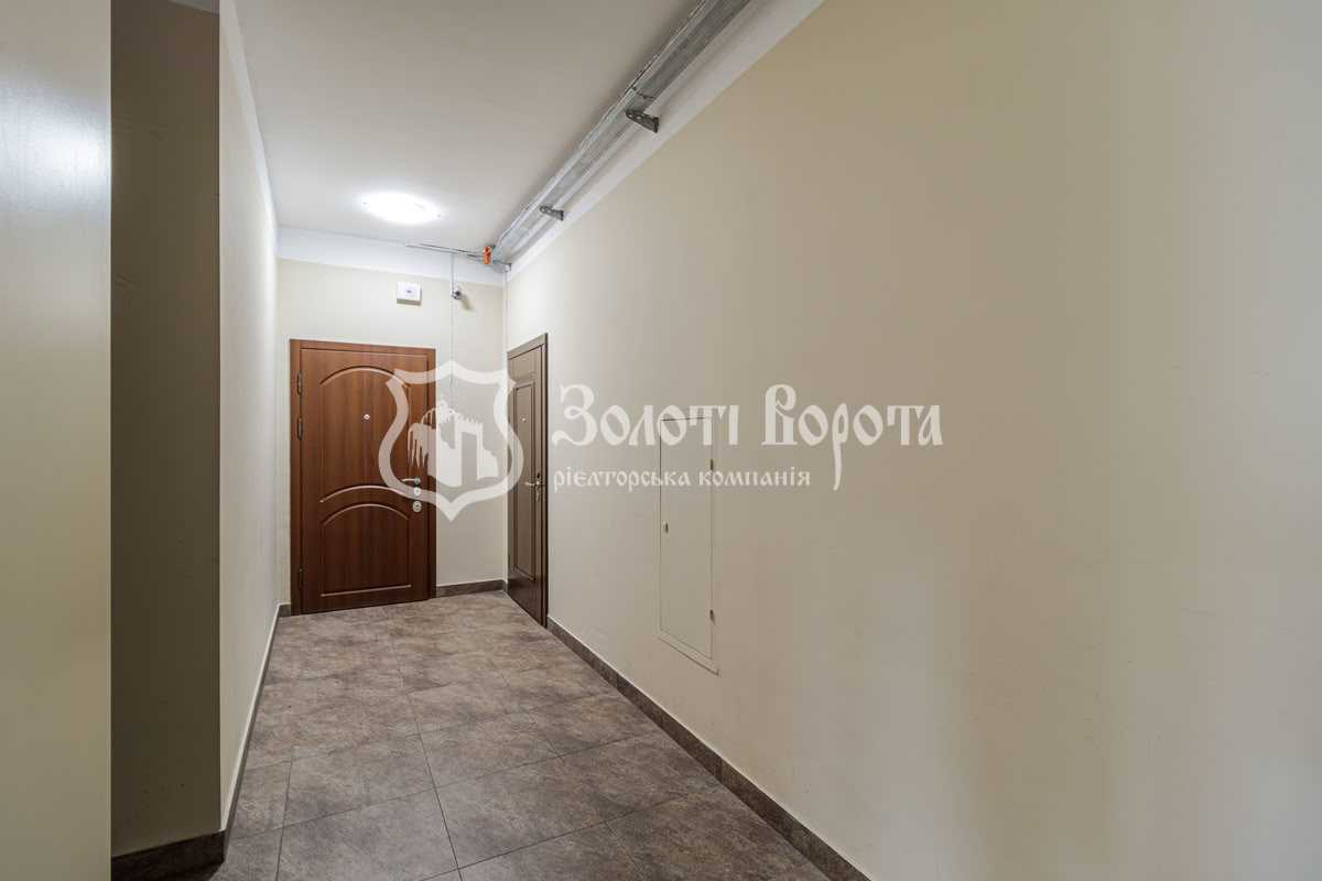 Продажа 3-комнатной квартиры 130 м², Евгения Коновальца ул., 44А