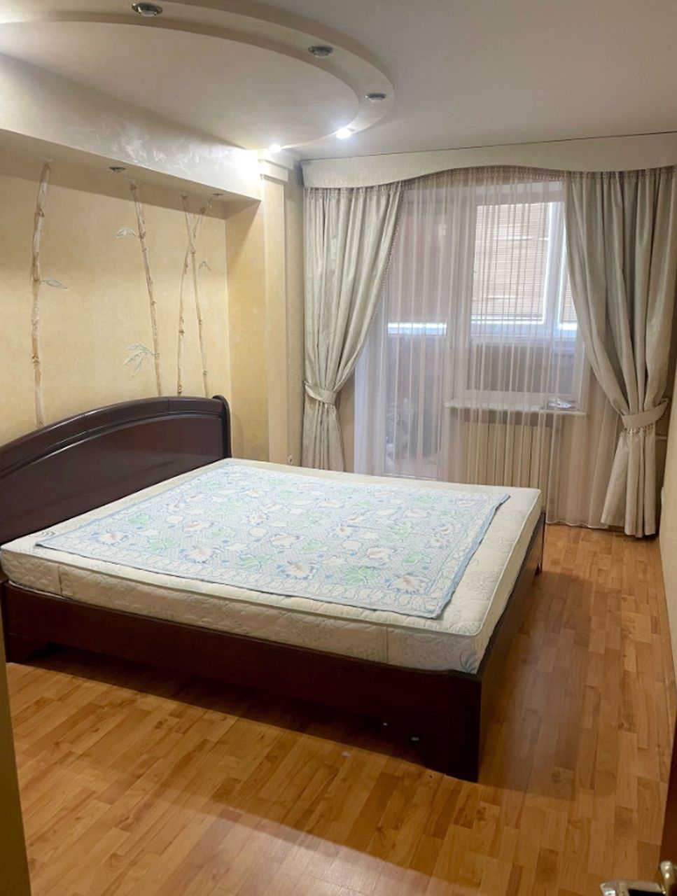 Продажа 3-комнатной квартиры 68 м², Тверская ул., 7