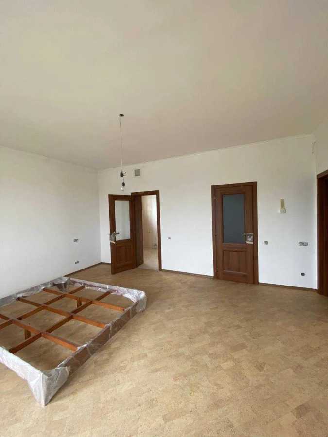 Продаж будинку 434 м²
