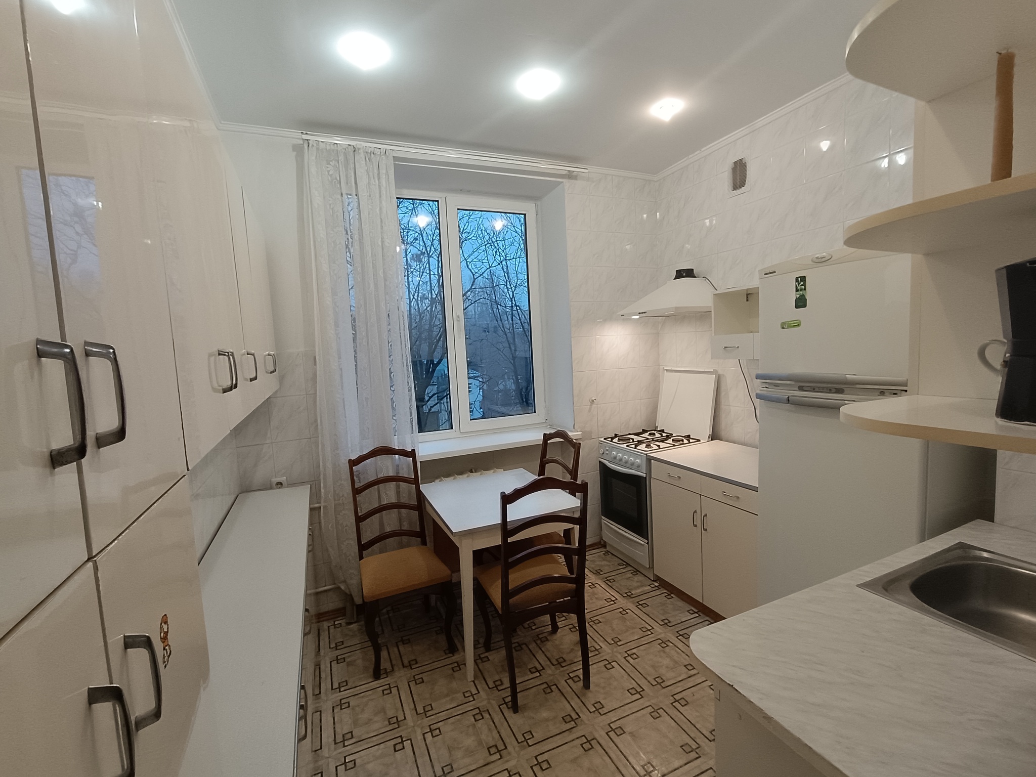 Аренда 3-комнатной квартиры 72 м², Цитадельная ул., 6/8