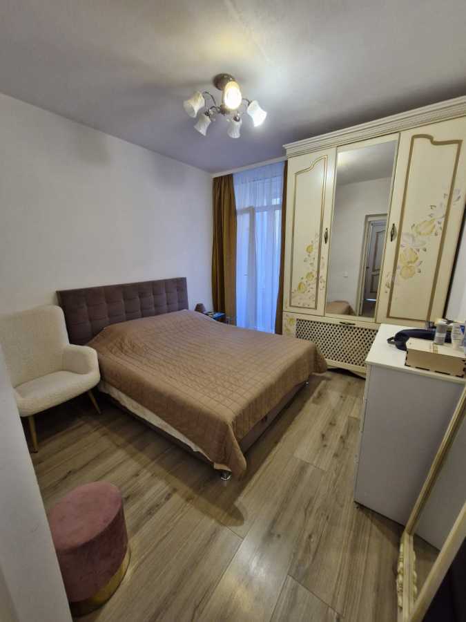 Продажа 2-комнатной квартиры 72 м², Соборности просп., 17 К2