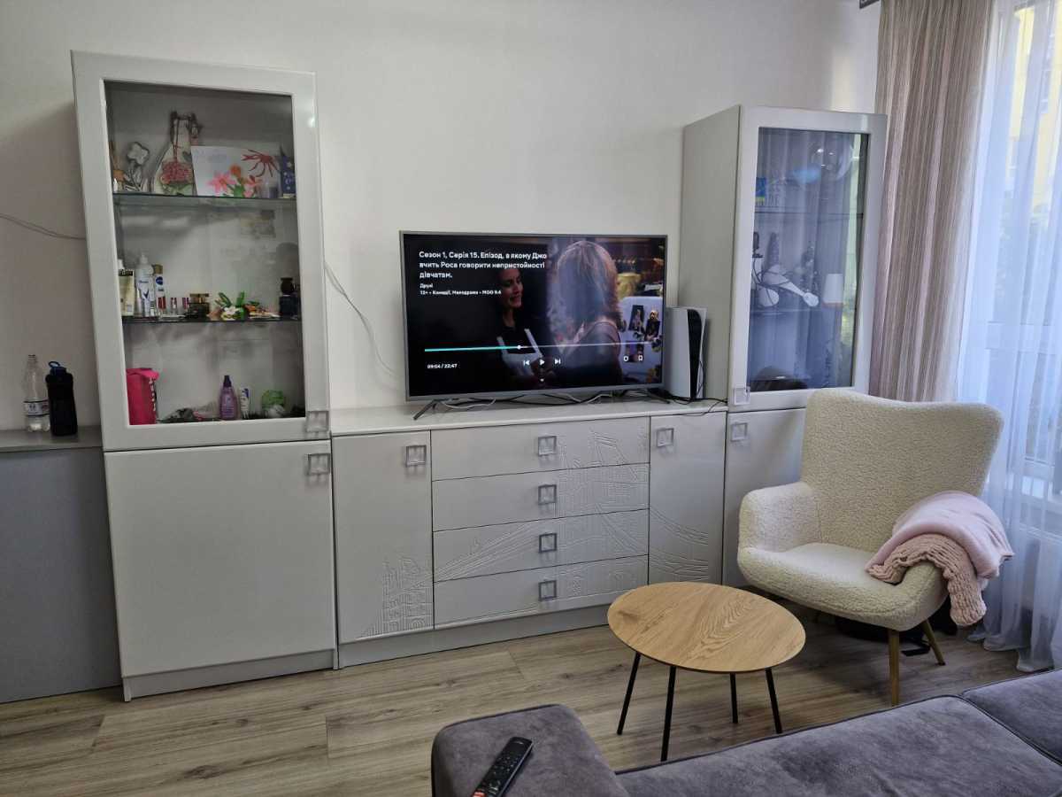 Продажа 2-комнатной квартиры 72 м², Соборности просп., 17 К2