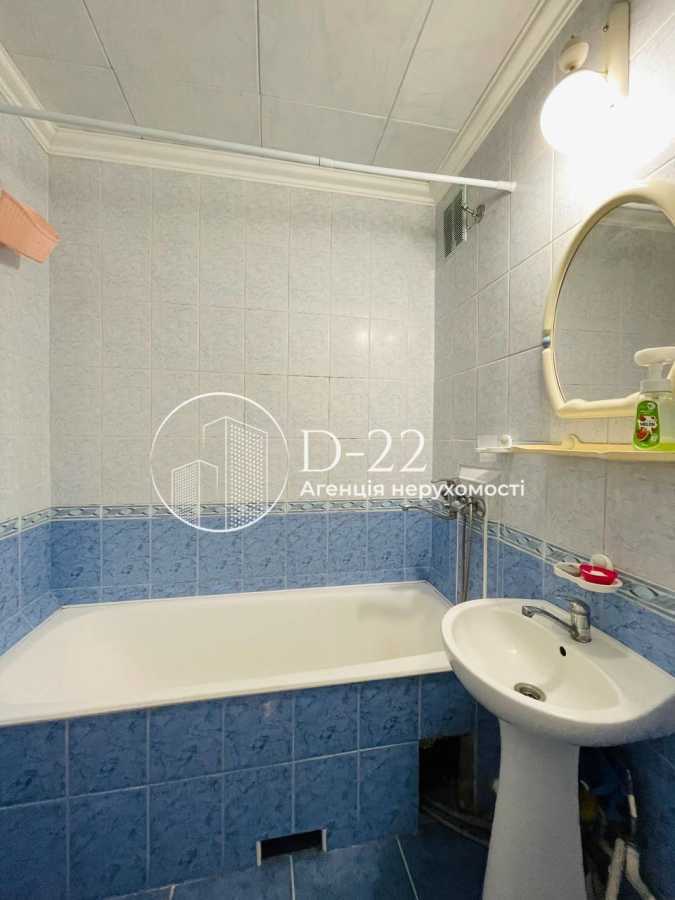 Продажа 2-комнатной квартиры 64.6 м², Вишняковская ул., 5Б