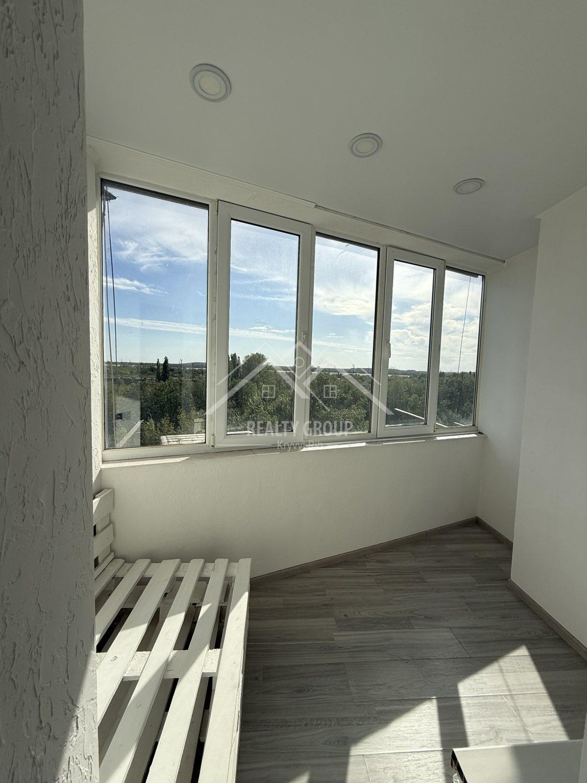 Продажа 3-комнатной квартиры 70 м², Сергея Колачевского ул., 32