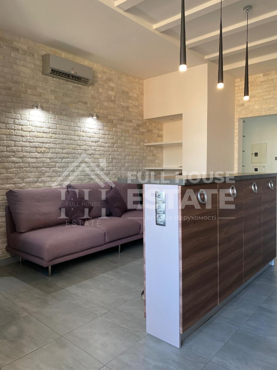 Продаж 1-кімнатної квартири 50 м², Євгена Коновальця вул., 44А
