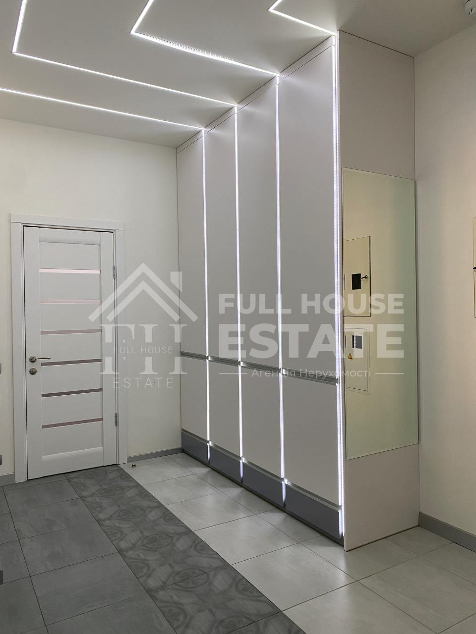 Продаж 1-кімнатної квартири 50 м², Євгена Коновальця вул., 44А