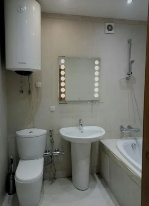 Продаж 3-кімнатної квартири 95 м², Черниговская вул.